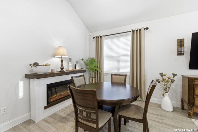 Image 12 of 49 For 505 Huntwick Dr