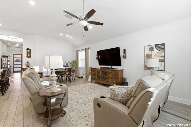 Image 15 of 49 For 505 Huntwick Dr