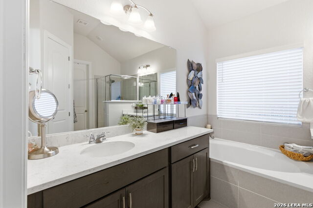 Image 32 of 49 For 505 Huntwick Dr