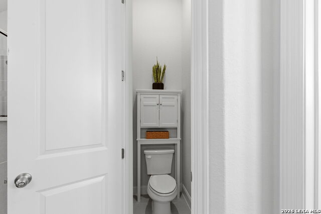 Image 36 of 49 For 505 Huntwick Dr