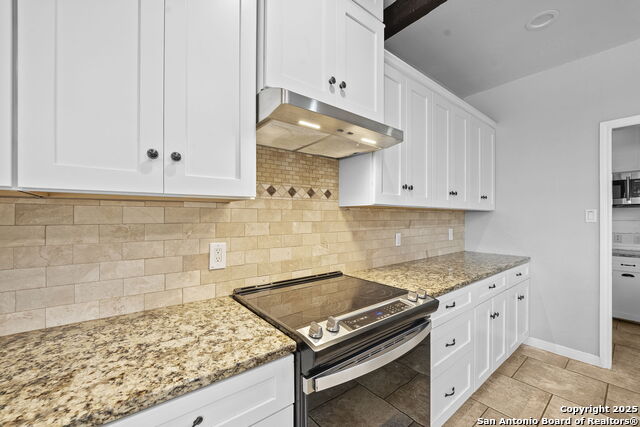 Image 13 of 66 For 622 Dickson N