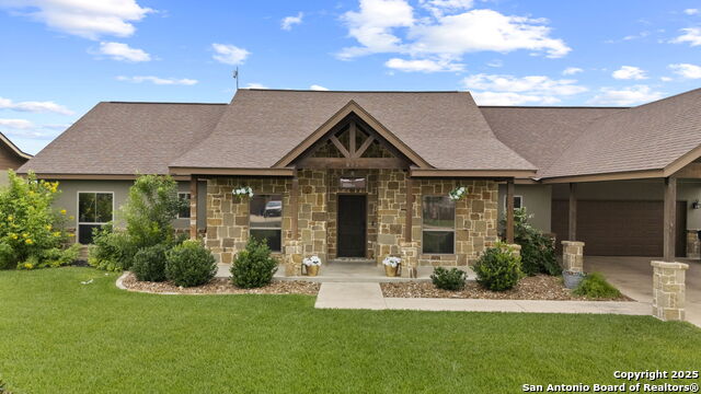 Image 3 of 66 For 622 Dickson N