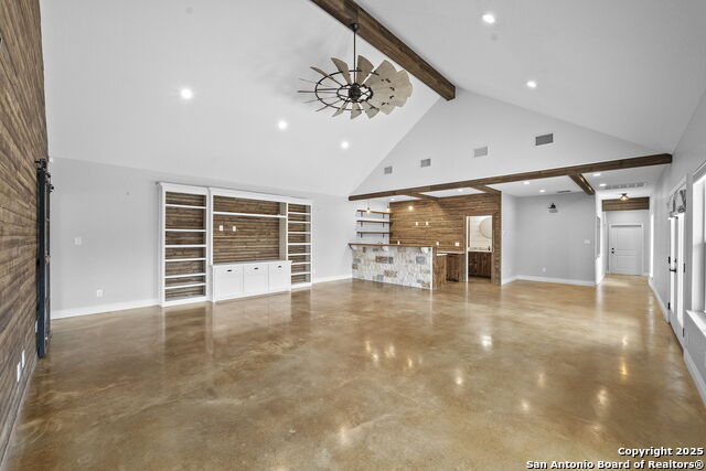 Image 48 of 66 For 622 Dickson N