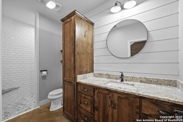 Image 52 of 66 For 622 Dickson N