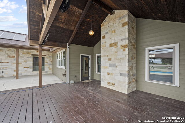 Image 56 of 66 For 622 Dickson N