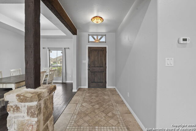 Image 6 of 66 For 622 Dickson N