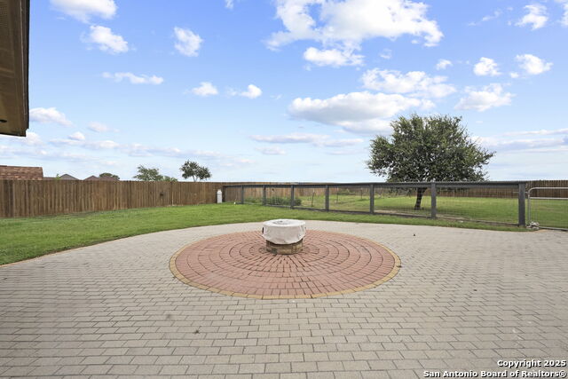 Image 63 of 66 For 622 Dickson N