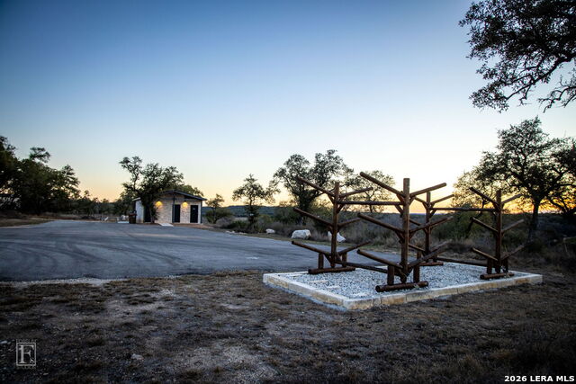 Image 31 of 32 For 1829 Paradise Parkway