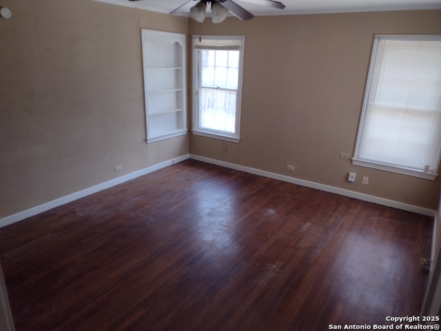 Image 15 of 17 For 415 North  