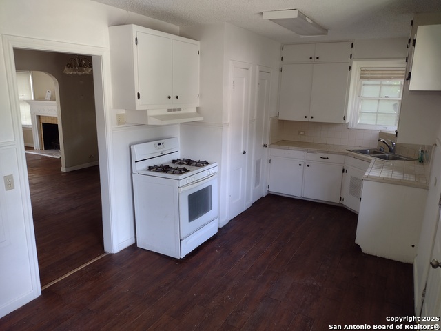 Image 9 of 17 For 415 North  