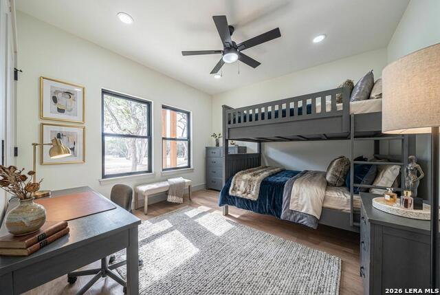 Image 32 of 40 For 1271 View Ridge