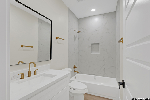 Image 9 of 18 For 1742 Basse  