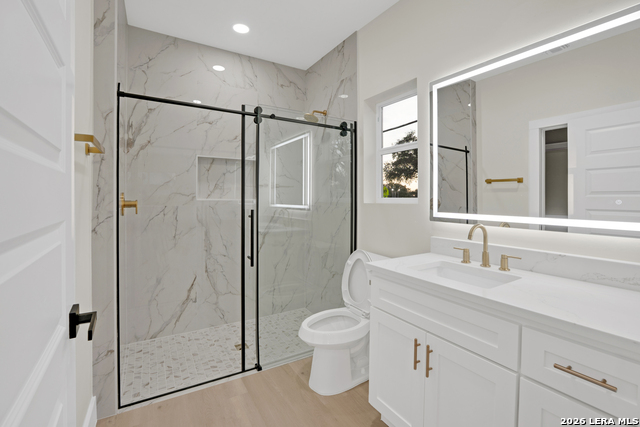 Image 7 of 11 For 255 Venice  