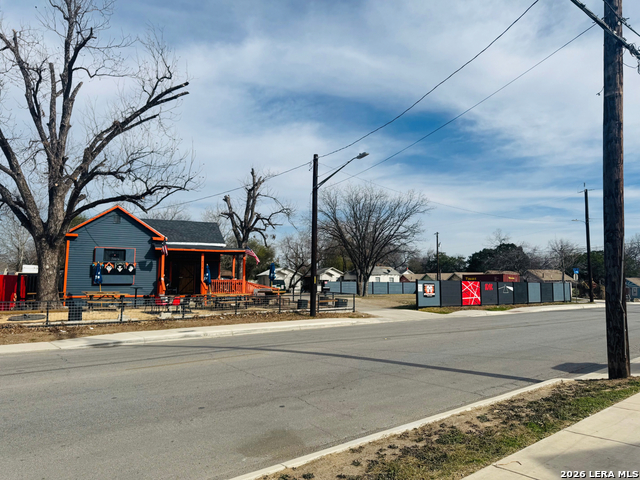 Image 5 of 11 For 4219 Presa S