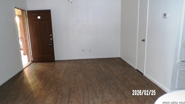 Image 3 of 8 For 1703 Washington St S A8