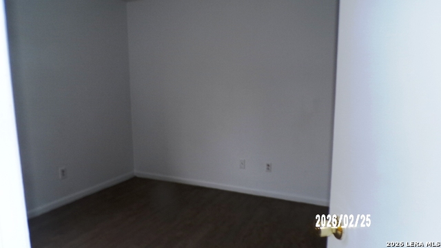 Image 5 of 8 For 1703 Washington St S A8