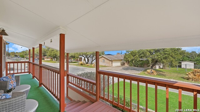 Image 2 of 48 For 113 Creekview Dr