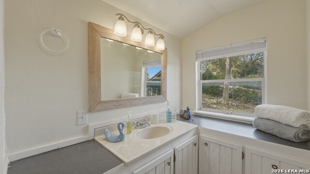 Image 24 of 48 For 113 Creekview Dr