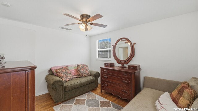 Image 34 of 48 For 113 Creekview Dr