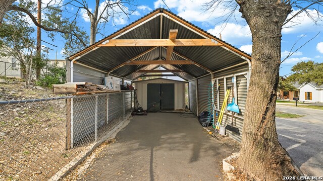 Image 41 of 48 For 113 Creekview Dr