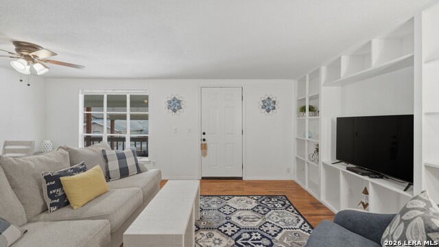 Image 5 of 48 For 113 Creekview Dr