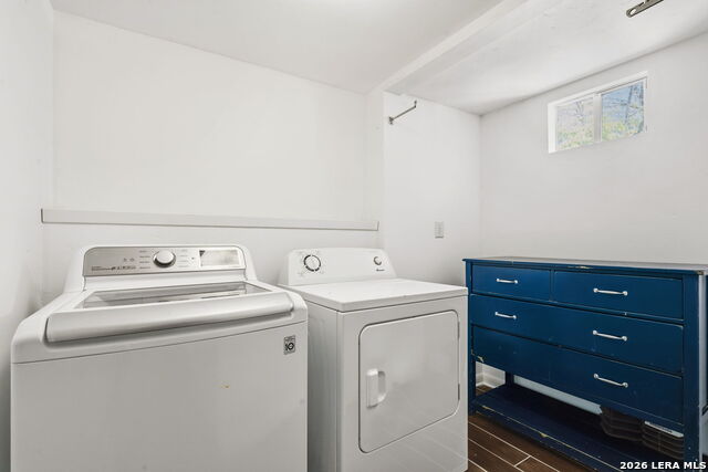 Image 15 of 30 For 547 Patricia