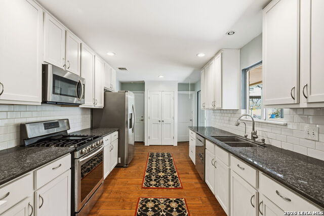 Image 9 of 30 For 547 Patricia