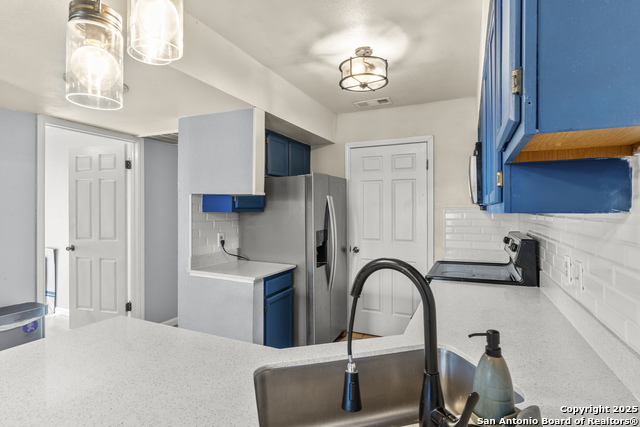 Image 7 of 20 For 6100 Woodlake  312