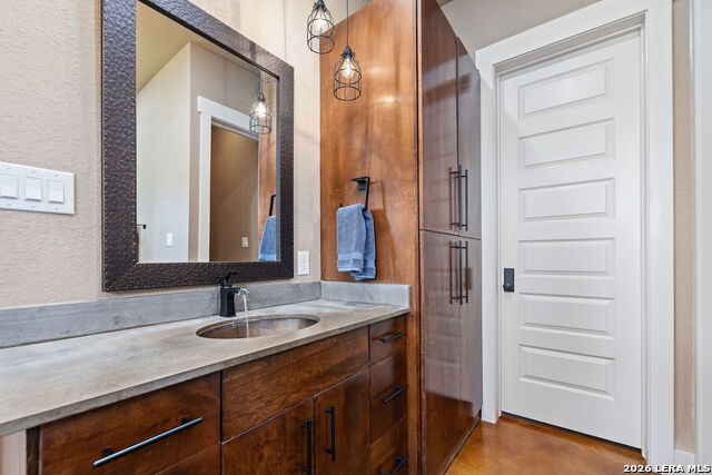 Image 28 of 49 For 2386 Appellation