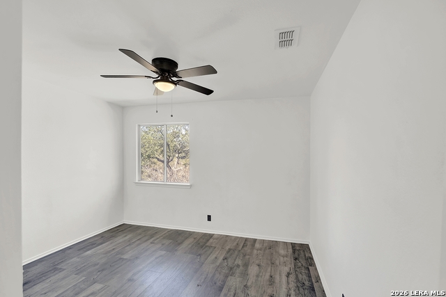 Image 21 of 40 For 10819 Laurel