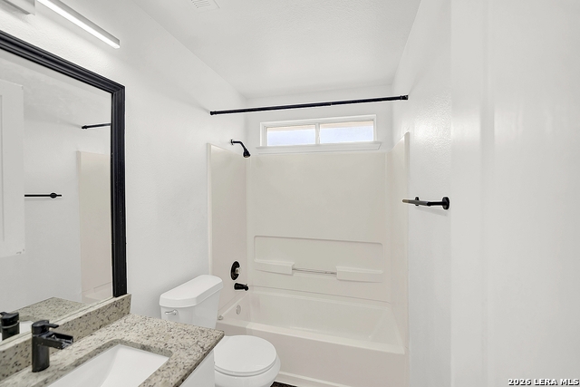 Image 22 of 40 For 10819 Laurel