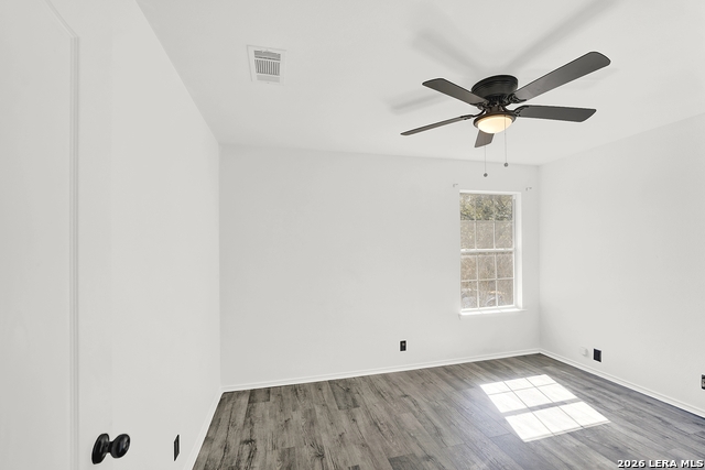 Image 23 of 40 For 10819 Laurel