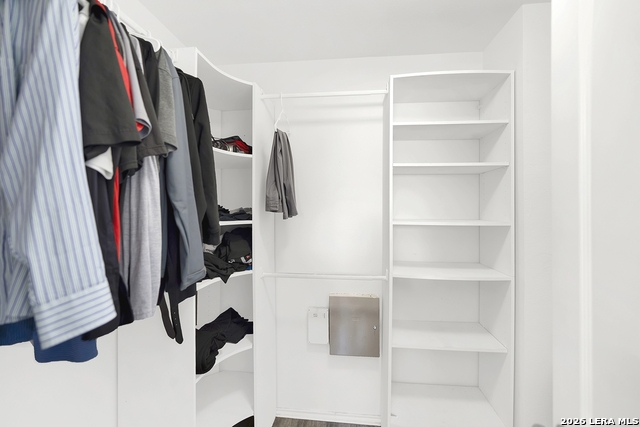 Image 25 of 40 For 10819 Laurel