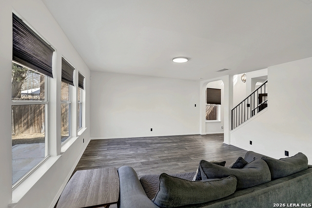 Image 29 of 40 For 10819 Laurel