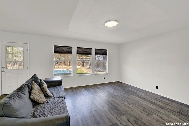 Image 30 of 40 For 10819 Laurel