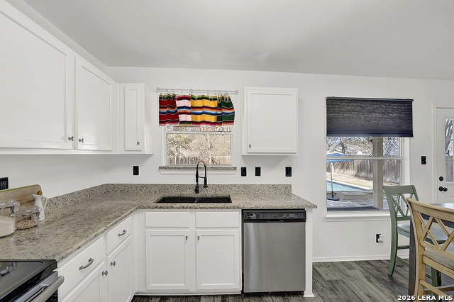 Image 34 of 40 For 10819 Laurel