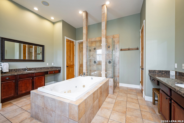 Image 19 of 46 For 800 High Oaks