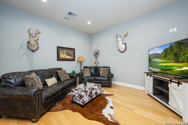 Image 26 of 46 For 800 High Oaks