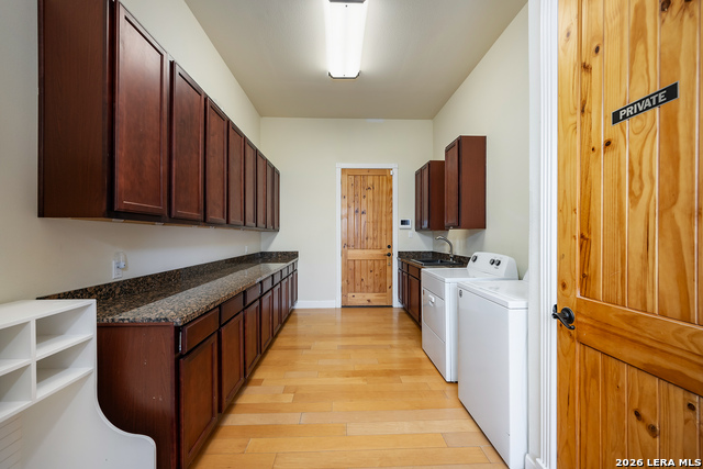 Image 27 of 46 For 800 High Oaks