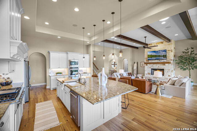 Image 16 of 54 For 1357 Capitare