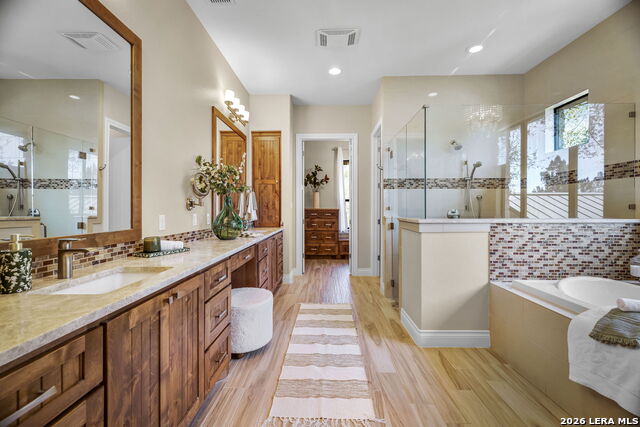 Image 24 of 54 For 1357 Capitare