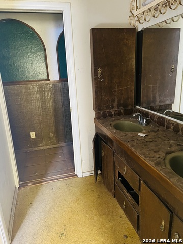 Image 16 of 17 For 3938 Fm 117  