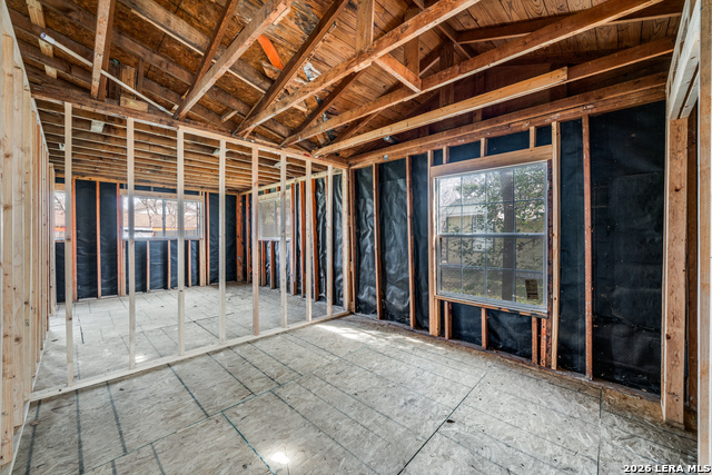 Image 11 of 25 For 630 Ireland E