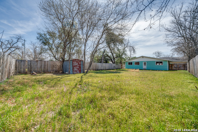 Image 21 of 25 For 630 Ireland E