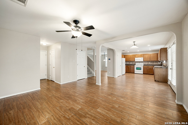 Image 13 of 48 For 10111 Sparrow Way