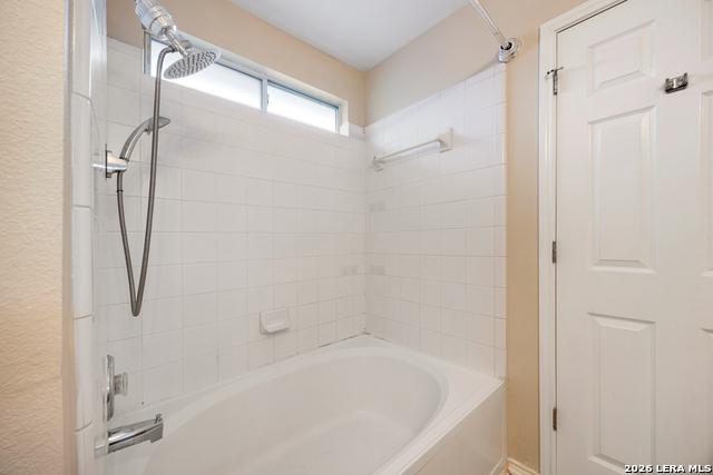 Image 23 of 48 For 10111 Sparrow Way