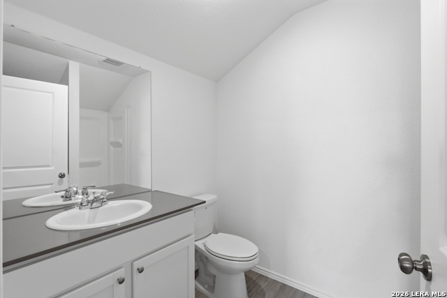 Image 16 of 29 For 7044 Elm Cv  