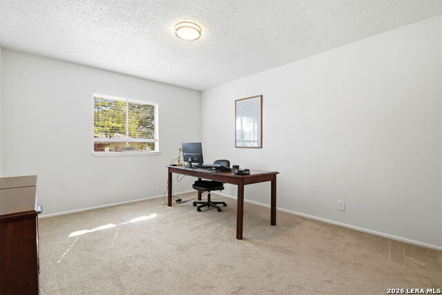 Image 17 of 26 For 13402 Langtry