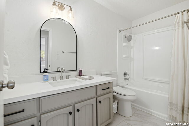 Image 19 of 26 For 13402 Langtry