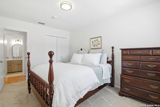 Image 21 of 26 For 13402 Langtry